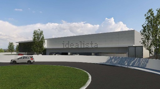 Espaço comercial à venda na Estrada da Meia Via