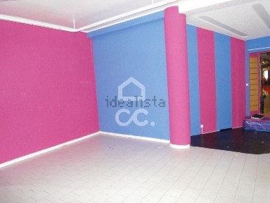 Espaço comercial à venda em Oliveira - São Paio - São Sebastião