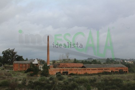 Armazém à venda em Póvoa da Isenta