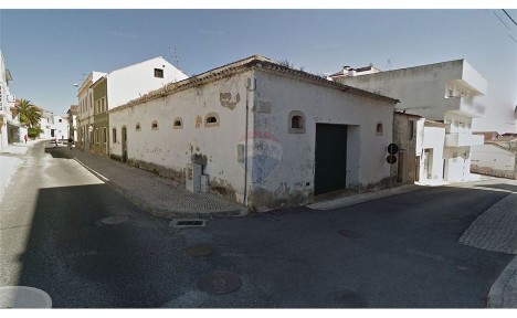 Armazém à venda na Travessa de Santo António