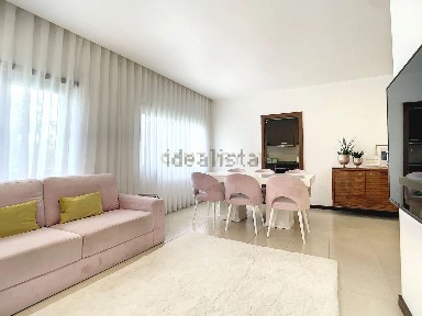 Arrendamento de apartamento T2 na Rua Monte Siano s/n