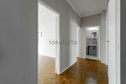 Arrendamento de apartamento T2 na Rua Cândido dos Reis, 30