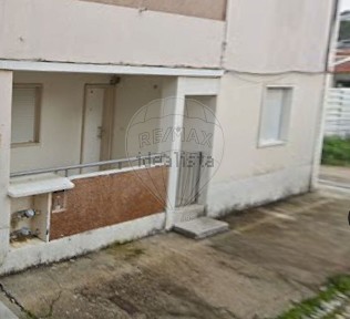 Arrendamento de apartamento T3 na Rua das Flores