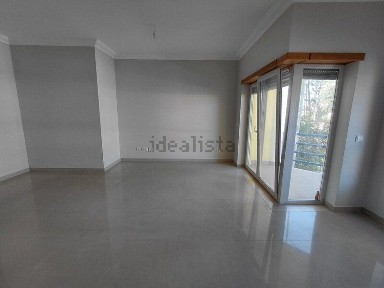 Arrendamento de apartamento T3 em Santo Onofre e Serra do Bouro