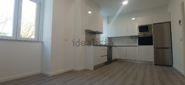 Arrendamento de apartamento T2 na Rua de Leiria