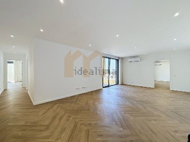 Arrendamento de apartamento T3 nas Caldas da Rainha (Nossa Senhora do Pópulo)