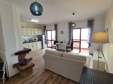 Arrendamento de apartamento T2 na Rua Adelaide Félix