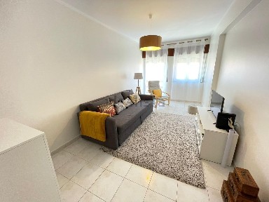 Arrendamento de apartamento T1 em Peniche