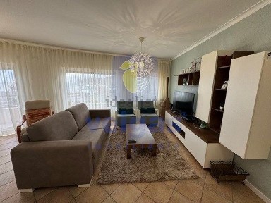 Arrendamento de apartamento T2 na Estrada do Vale de Guisos