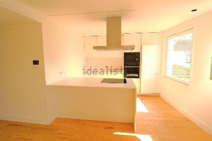 Arrendamento de apartamento T1 na Praça Rodrigues Lobo, 25