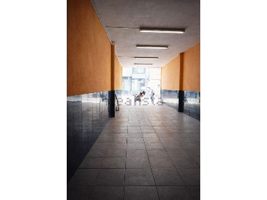 Arrendamento de espaço comercial na Avenida de Fernão de Magalhães