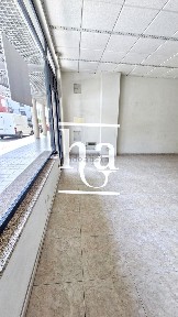 Arrendamento de espaço comercial na Rua Novais da Cunha