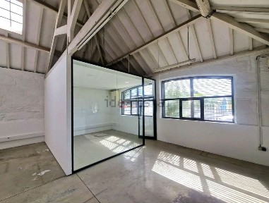 Arrendamento de espaço comercial na Rua Igreja de Campanhã s/n