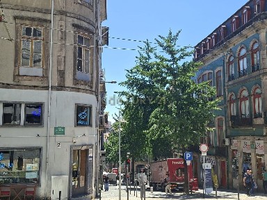 Cedofeita - Santo Ildefonso - Sé - Miragaia - São Nicolau - Vitória, Baixa, Bairro Aliados - Clérigos - Carlos Alberto, Rua de Santa Teresa, 32