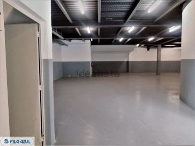 Arrendamento de armazém em Moreira