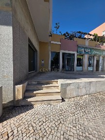 Amora, Paivas, Rua Pinho Leal, 10