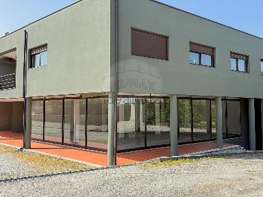 Arrendamento de espaço comercial em Gondar