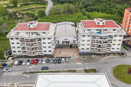Arrendamento de espaço comercial na Avenida Bombeiros Voluntários