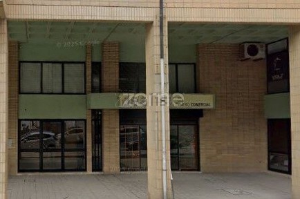 Arrendamento de espaço comercial na Avenida da República, 44