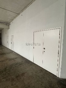 Arrendamento de armazém na Rua de Santos Pousada, 441