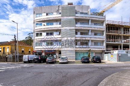 Negócio para trespasse na Rua de São Gens s/n