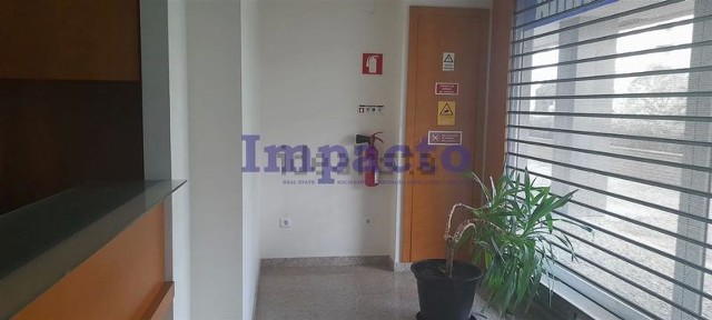Arrendamento de espaço comercial no Campo Alegre