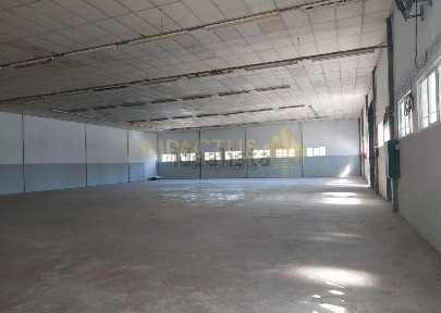 Arrendamento de armazém em Aveleda