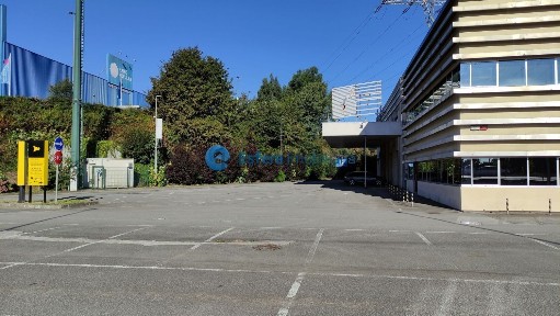Arrendamento de espaço comercial em Castêlo da Maia