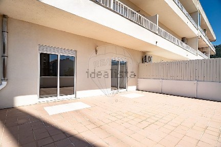 Apartamento T2 à venda na Rua Sá de Miranda