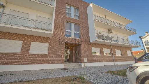 Apartamento T2 à venda na Rua José Ferreira da Costa, 2