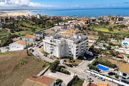 Apartamento T0 à venda na Rua Dom Francisco de Almeida
