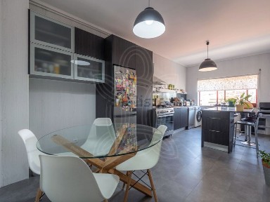 Duplex à venda na Rua Doutor Simão da Cunha