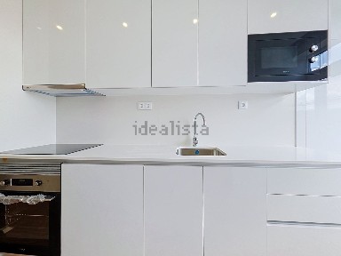 Apartamento T3 à venda na Rua António Jardim