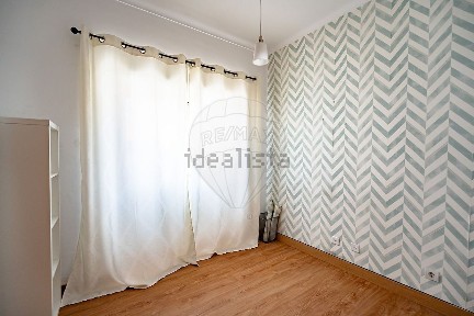 Apartamento T3 à venda na Rua Cidade de Poitiers