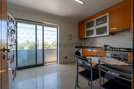 Apartamento T2 à venda na Rua da Liberdade s/n