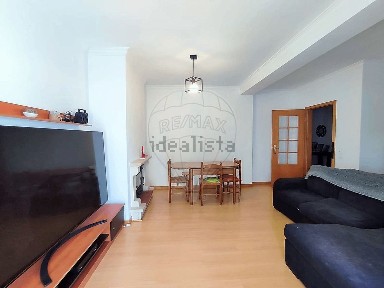 Apartamento T2 à venda na Rua da Luz