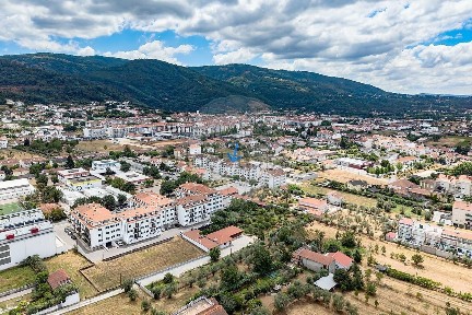 Apartamento T4 à venda na Rua Fernando Pessoa
