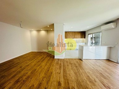 Apartamento T2 à venda em Tavarede