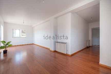 Apartamento T3 à venda na Rua do Arneiro, 37