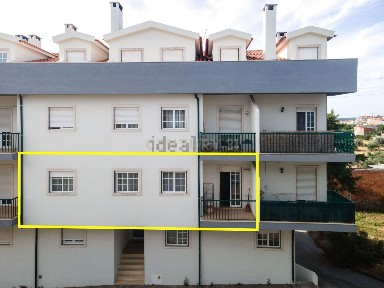 Apartamento T1 à venda na Rua José Pereira da Cruz