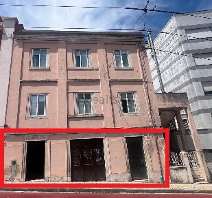Apartamento T0 à venda na Rua Combatentes da Grande Guerra