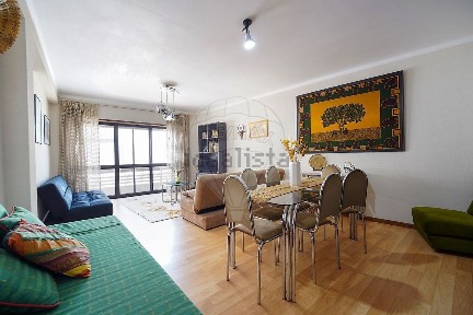 Apartamento T2 à venda na Rua Bernardo Lopes