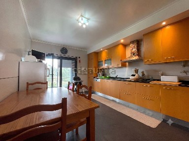 Apartamento T3 à venda na Rua Pedrão