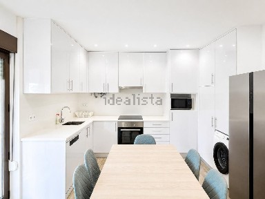 Apartamento T4 à venda na Rua Dom Ernesto Sena de Oliveira