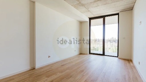 Apartamento T2 à venda em Santa Clara e Castelo Viegas