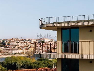 Apartamento T2 à venda na Rua Cova do Portão s/n