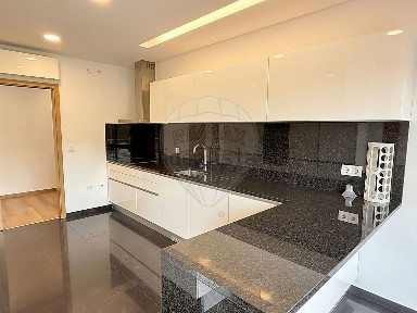 Apartamento T3 à venda na Avenida Bombeiros Voluntários de Condeixa