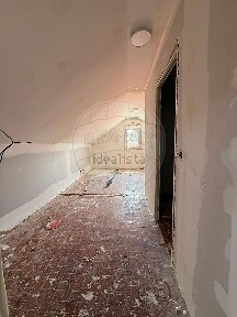 Apartamento T3 à venda na Rua da Beira