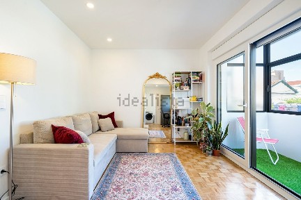 Apartamento T3 à venda na Rua Angola, 25