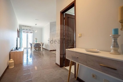 Apartamento T1 à venda na Rua António Jardim